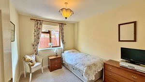 Photo 14- click for photo gallery